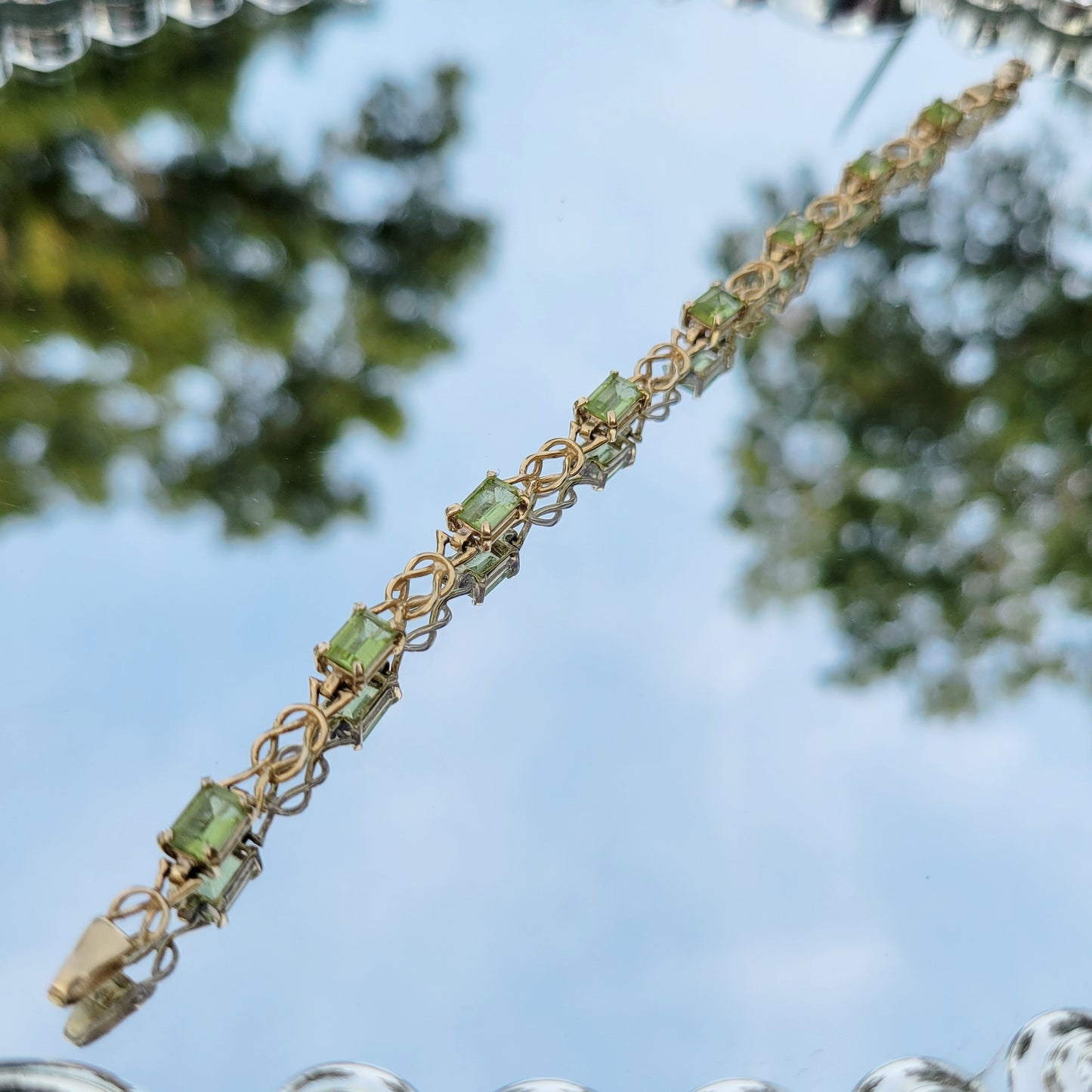 14k Yellow Gold Signed Gemstone Bracelet by Clyde Duneier Baguette Peridot Sailor's Knot