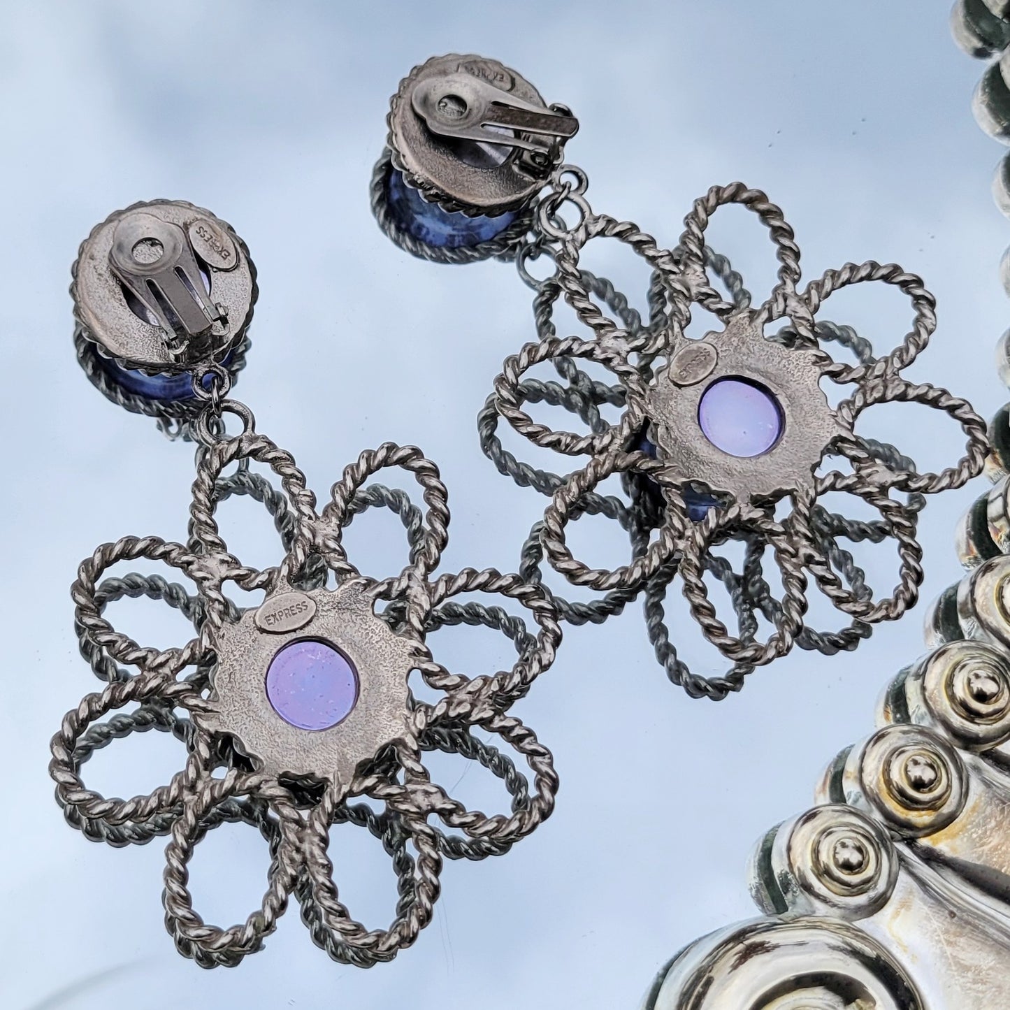 Vintage 90s does 70s Groovy Hippie Giant Daisy Earrings by Express