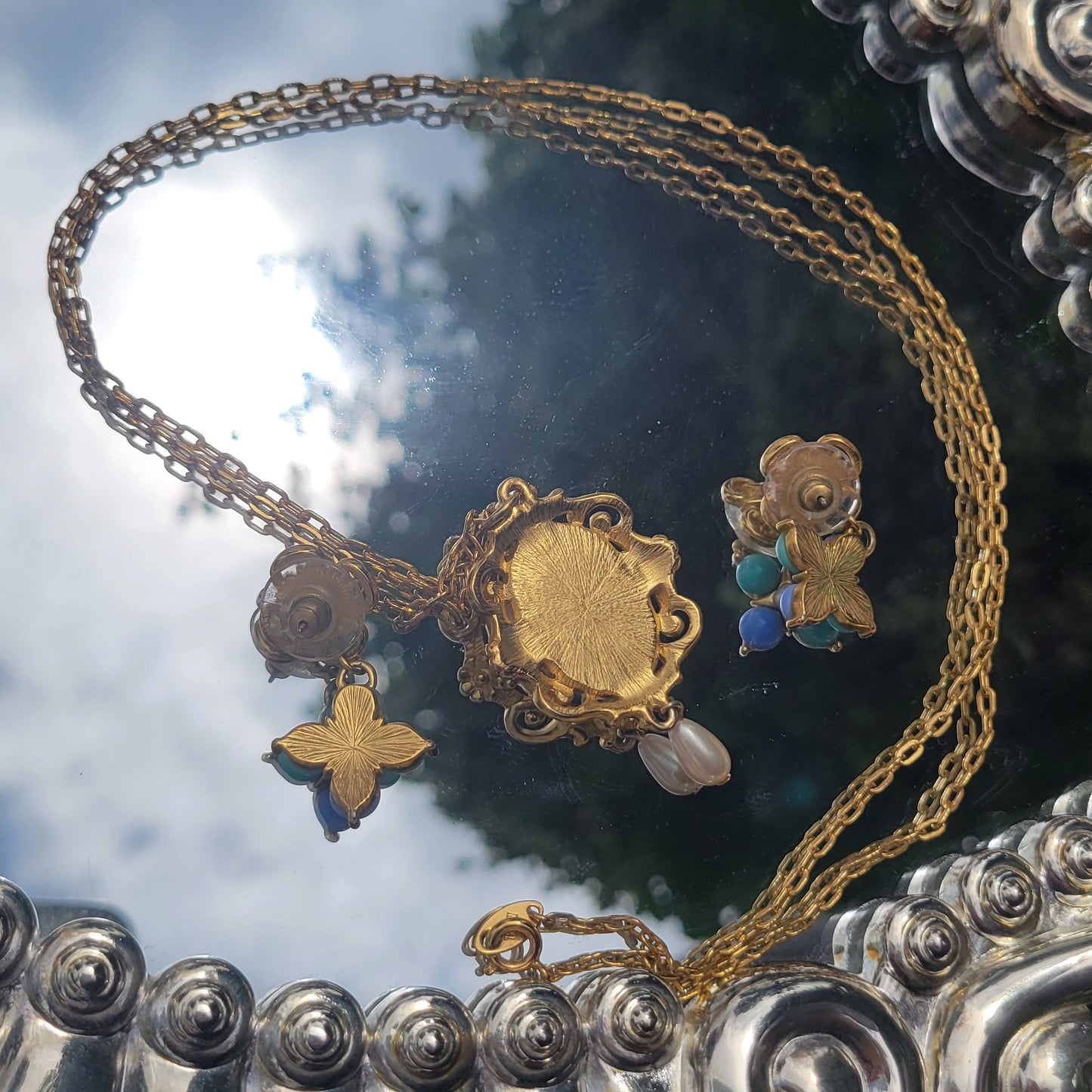 Vintage 80s Matching Jewelry Set Intaglio Glass Flower Cameo and Matching Earrings by Trifari
