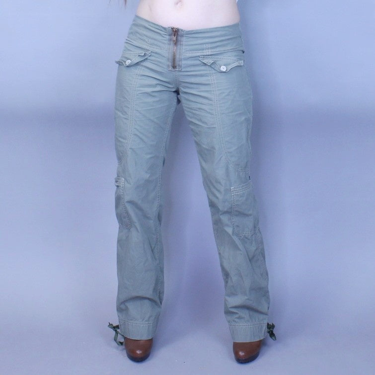 Vintage Y2k Low Rise Green Cargo Pants with Full Zip By Blue Asphalt