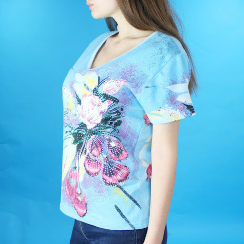 Vintage Y2k All Over Print Graphic Tee by Jennifer & Grace