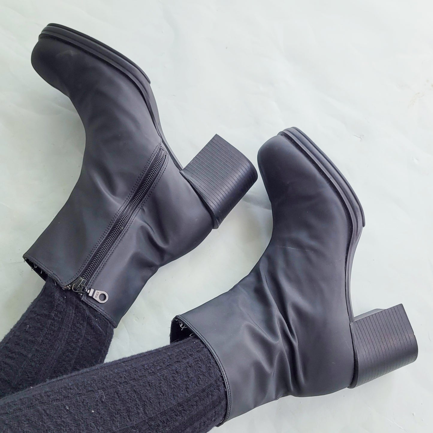 Vintage Y2k Chunky Winter Boots by Chillmark