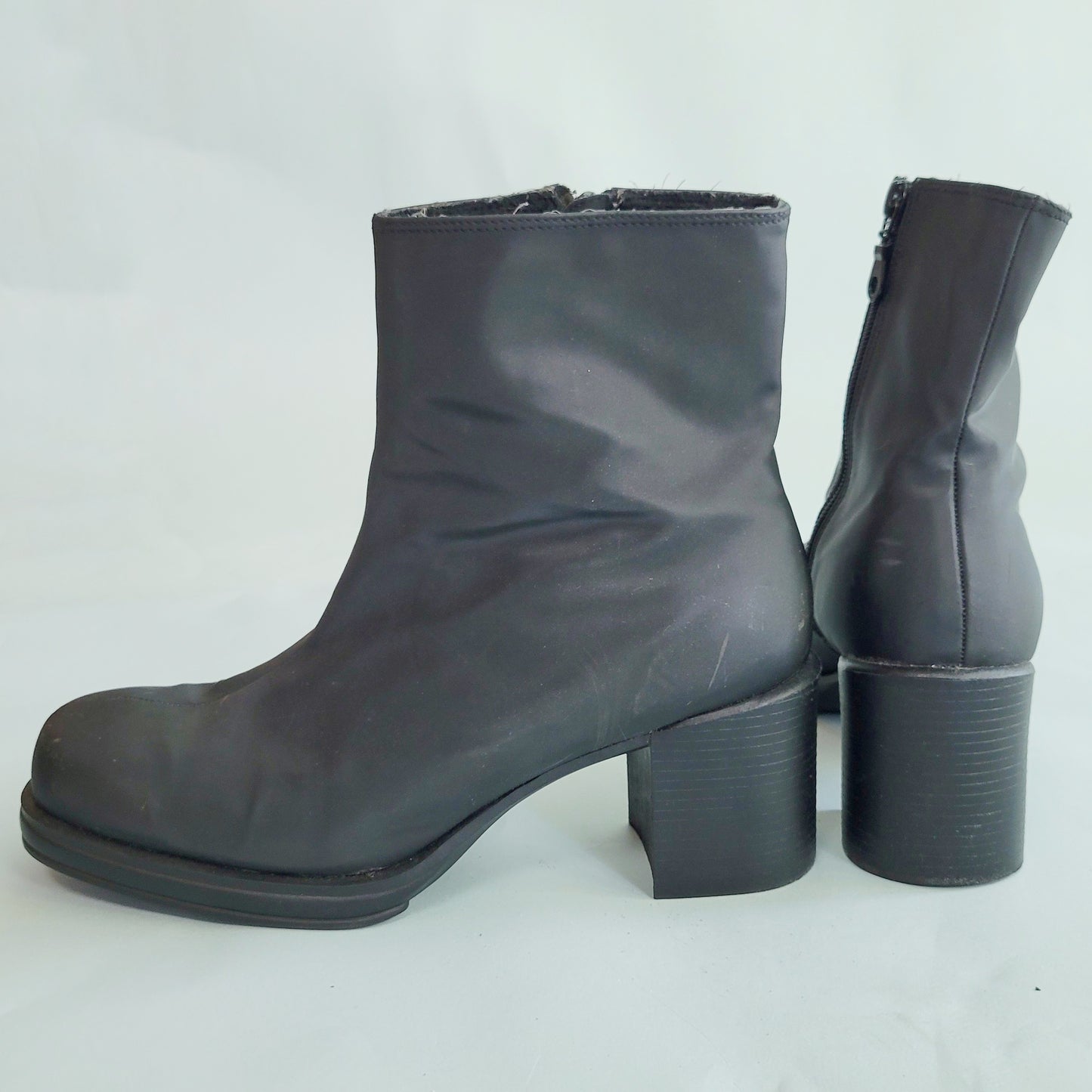 Vintage Y2k Chunky Winter Boots by Chillmark