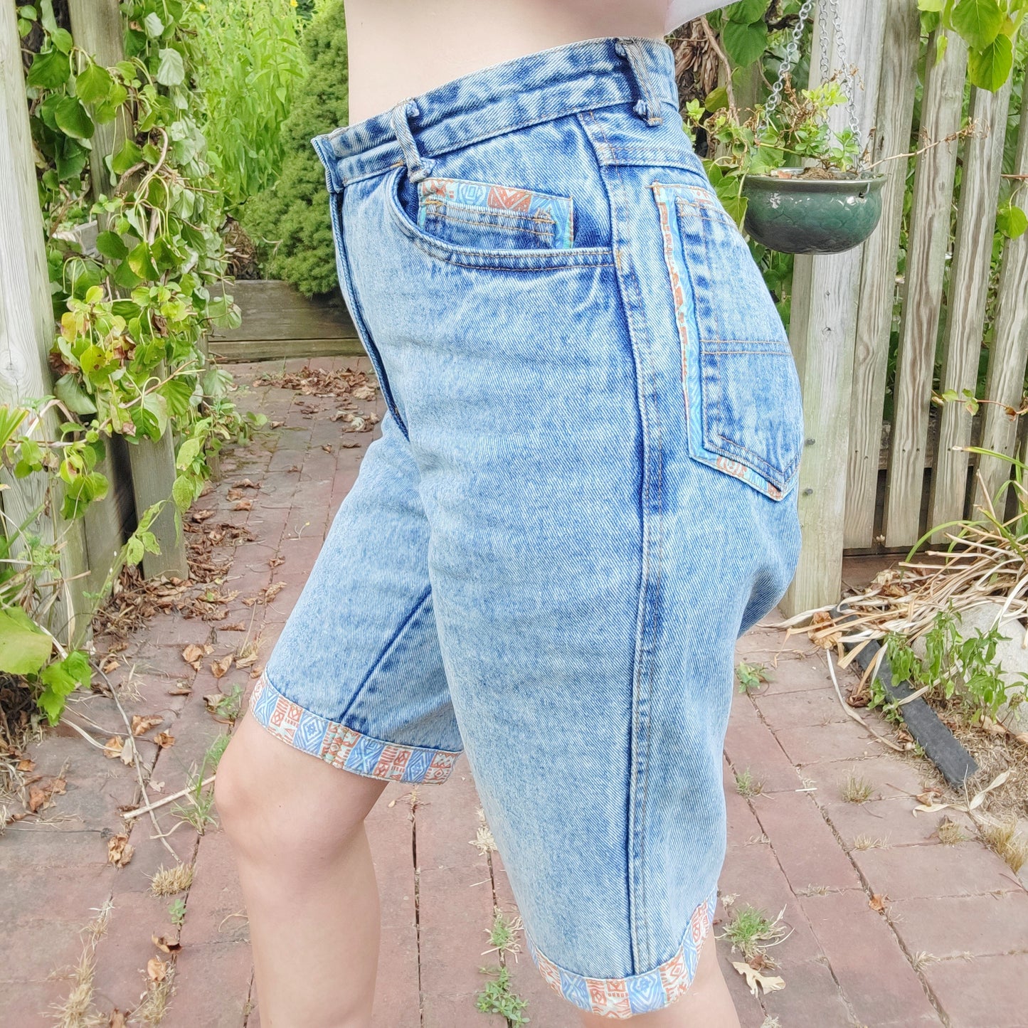 Vintage 90s Funky Bermuda Shorts by Desme
