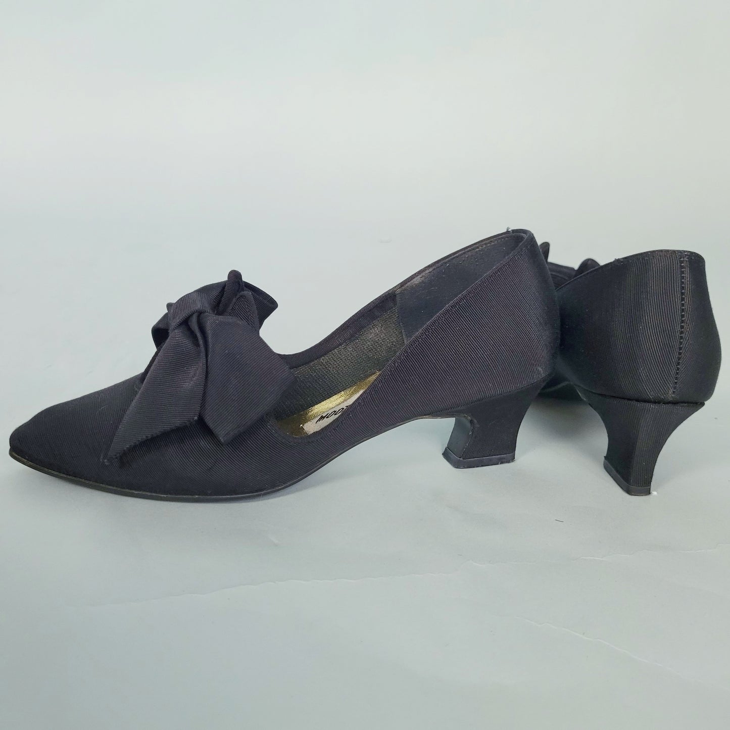Vintage 90s Retro Bow Heels