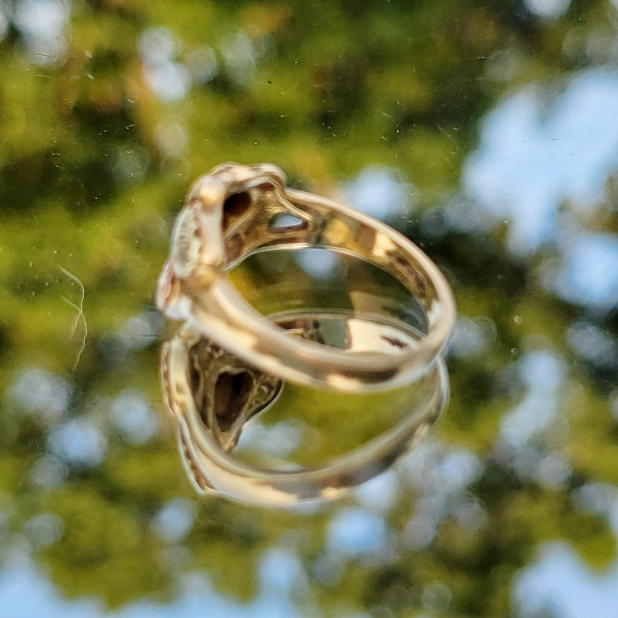 Vintage 70s Tri-Color 10k Gold Etched Grape Leaf Ring by Black Hills Gold