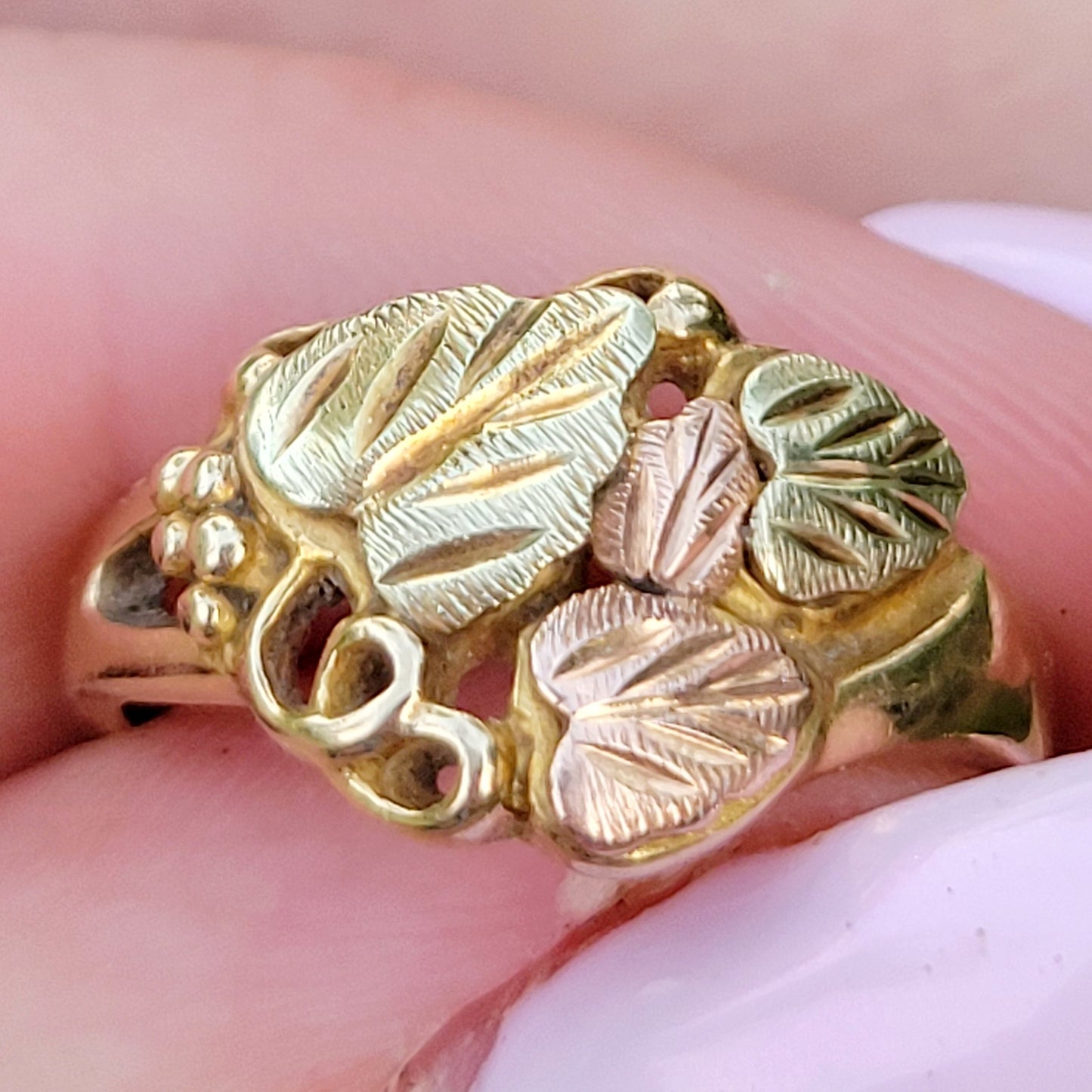 Vintage 70s Tri-Color 10k Gold Etched Grape Leaf Ring by Black Hills Gold