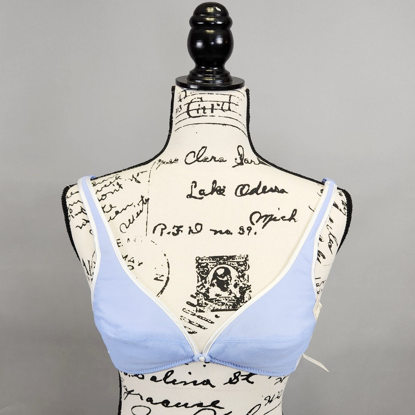 Deadstock NWT Vintage 70s Periwinkle Blue Bra by Van Raalte for Gimbel's