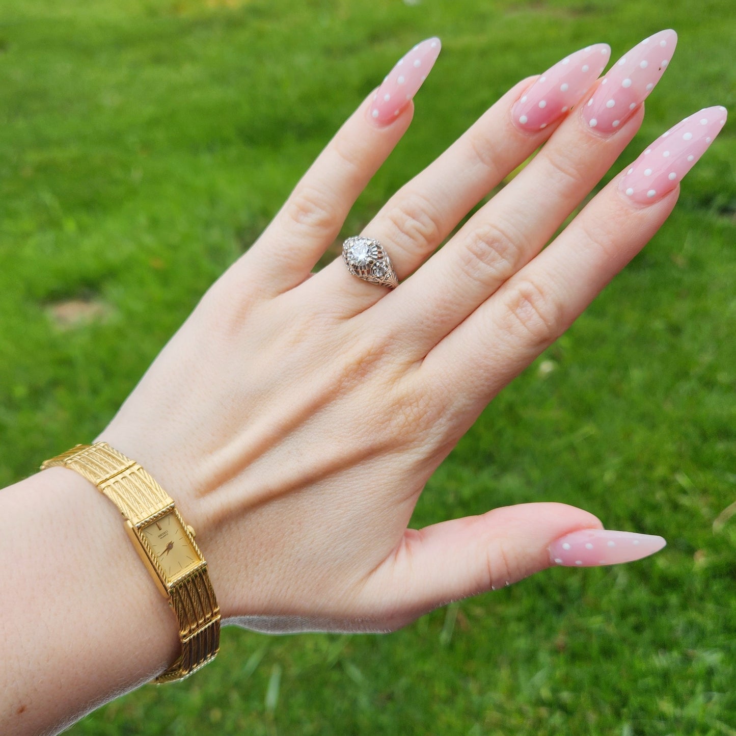 Vintage 90s Gold Tone Seiko Bracelet Watch