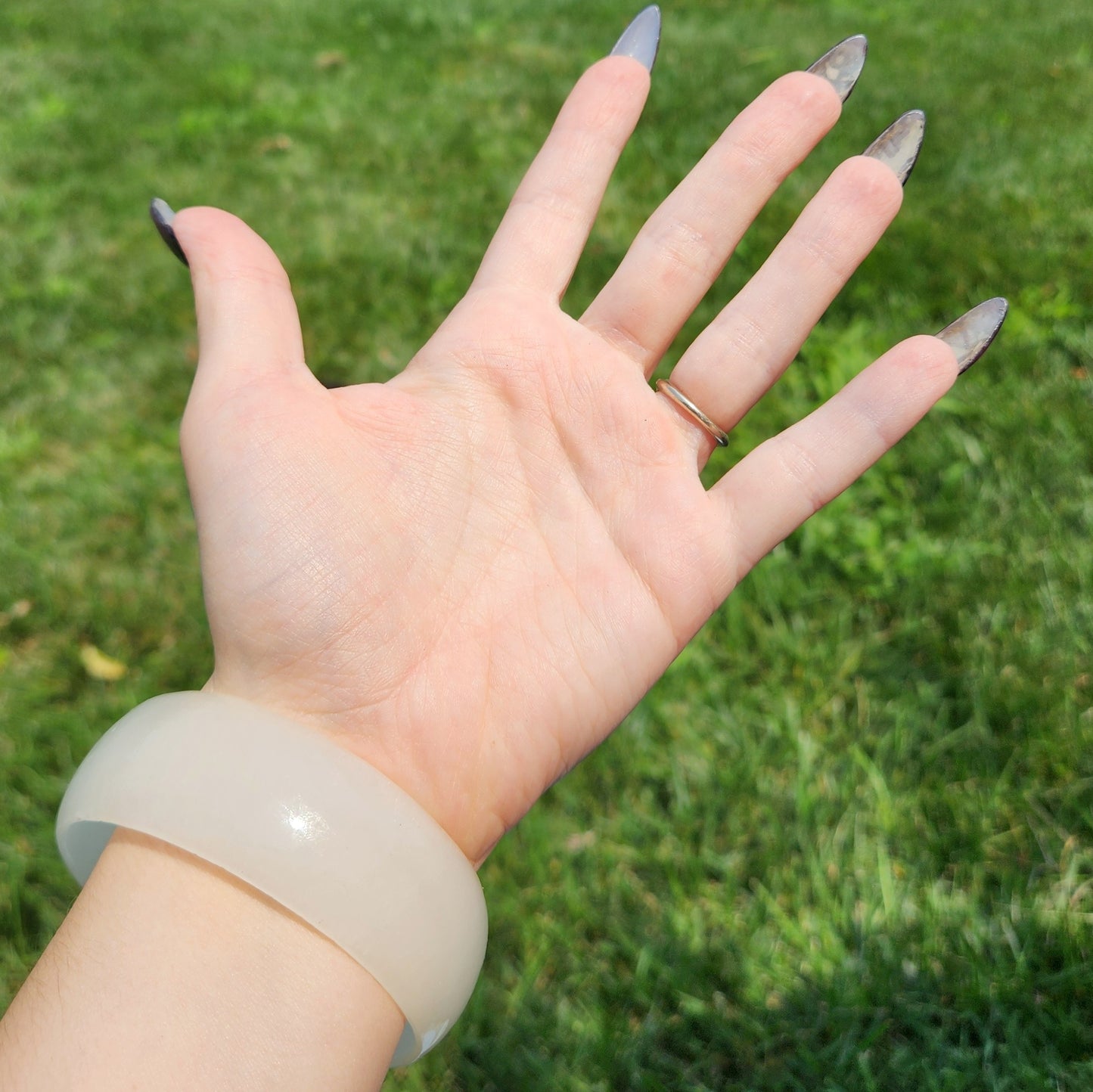 Vintage 80s White. Jade Bangle Bracelet