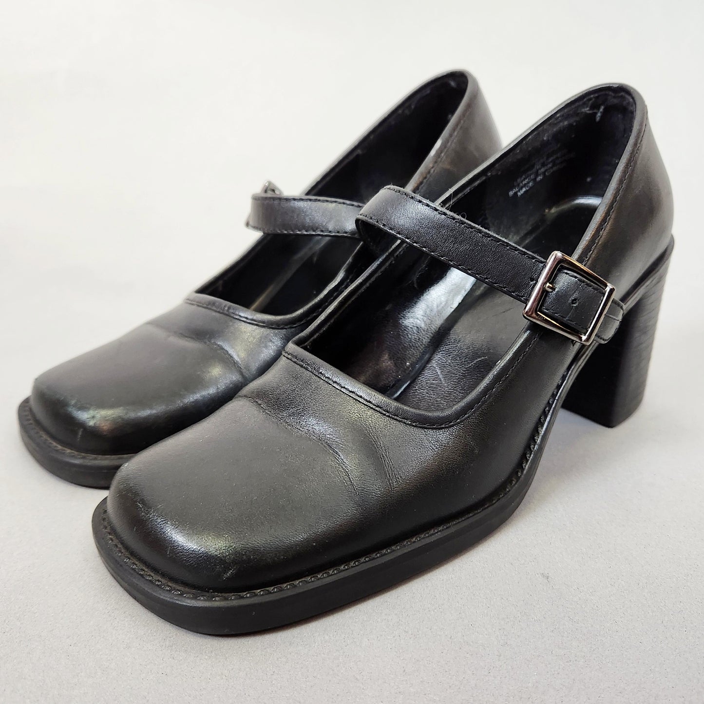 Vintage Y2k Heeled Chunky Mary Janes by White Mtn