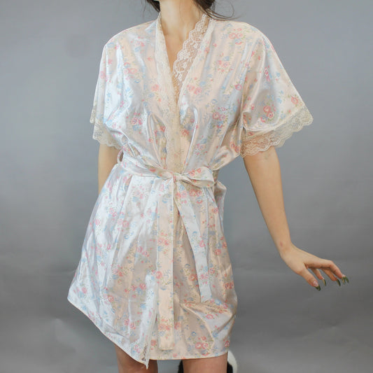 Vintage 70s Lace Trimmed Floral Mini Robe