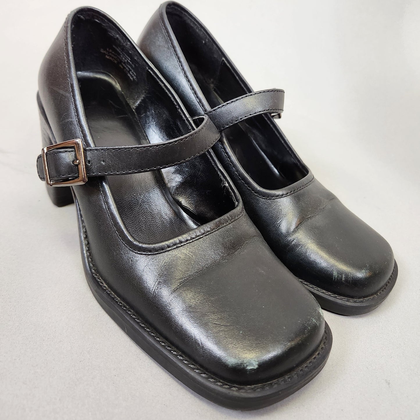 Vintage Y2k Heeled Chunky Mary Janes by White Mtn