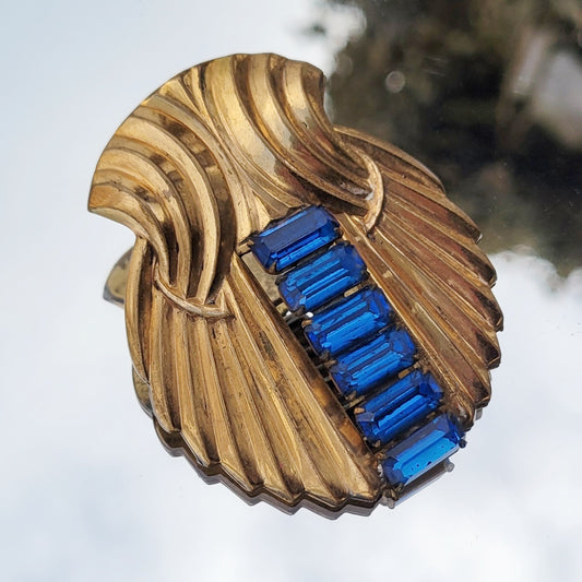 Vintage 40s Victory Wings/Egyptian Revival Brooch