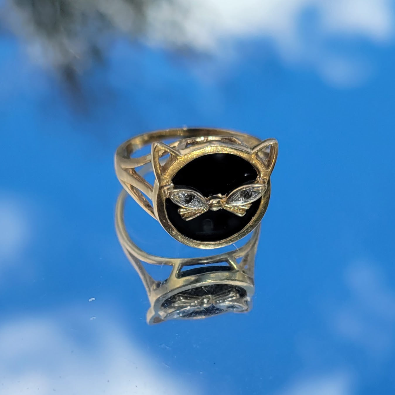 Vintage 80s Black Onyx 14k Gold Cat Ring with Diamond Eyes signed SB