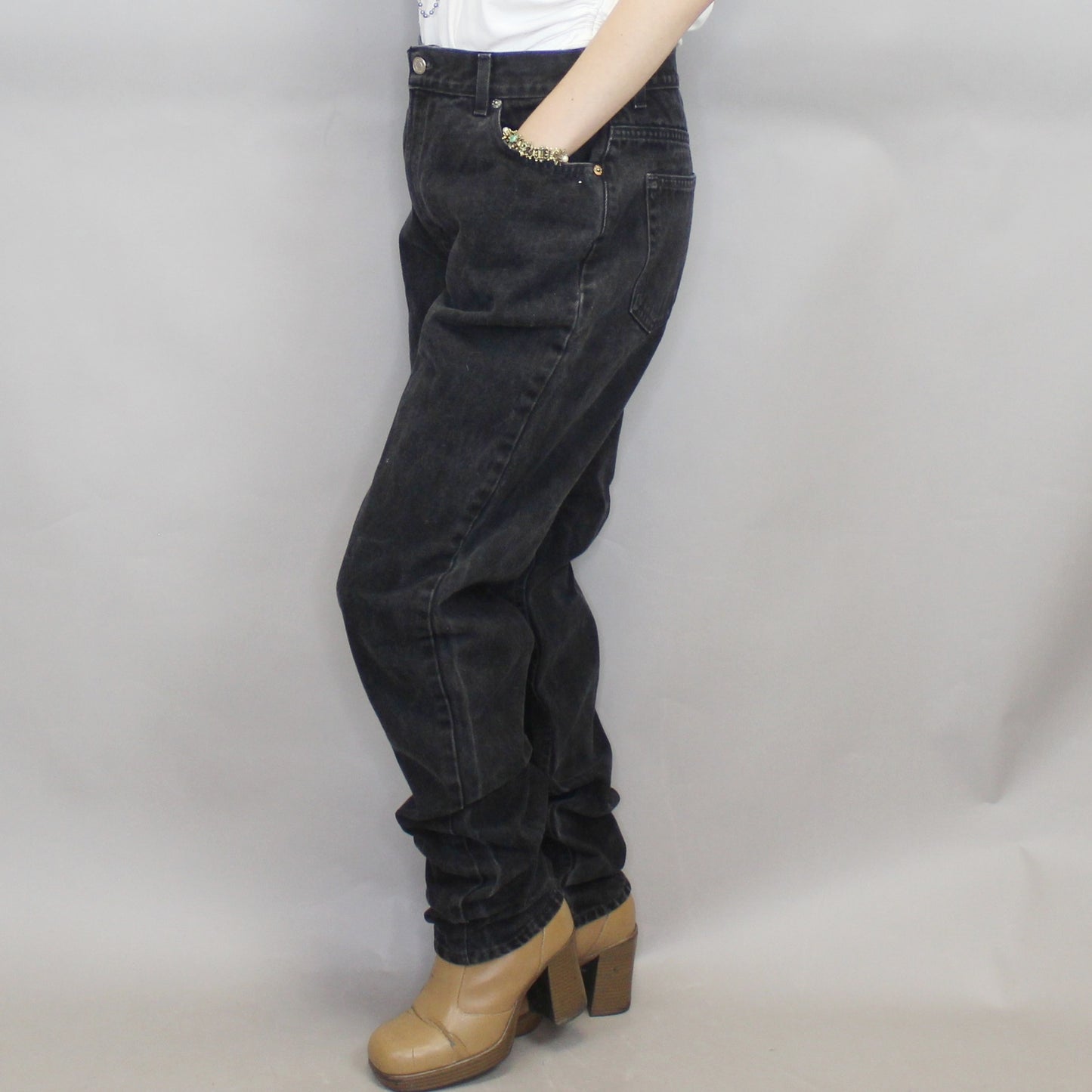 Vintage 90s Black Denim High Waisted Slim Fit Mom Jeans by Gap