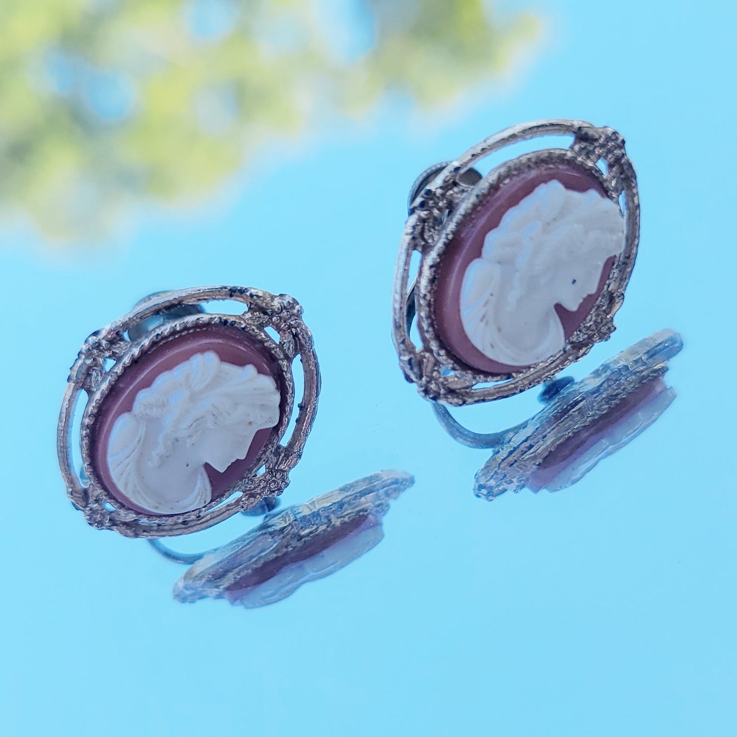 Vintage 60s Cameo Screw Back Earrings