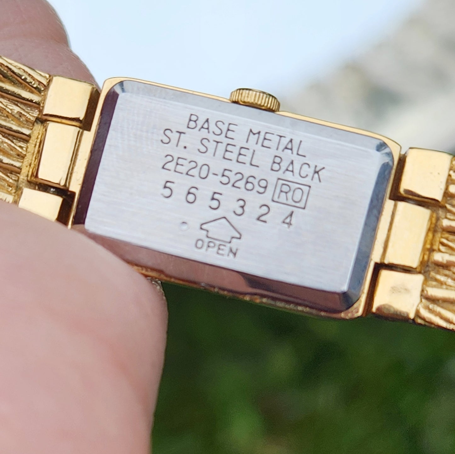 Vintage 90s Gold Tone Seiko Bracelet Watch