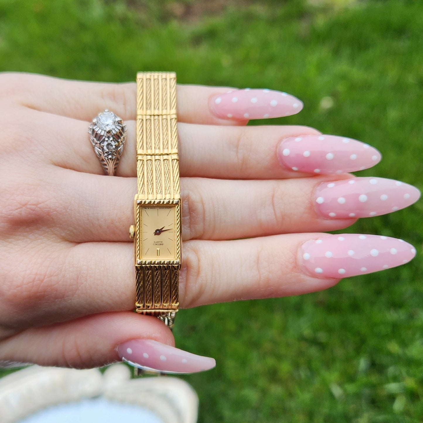 Vintage 90s Gold Tone Seiko Bracelet Watch