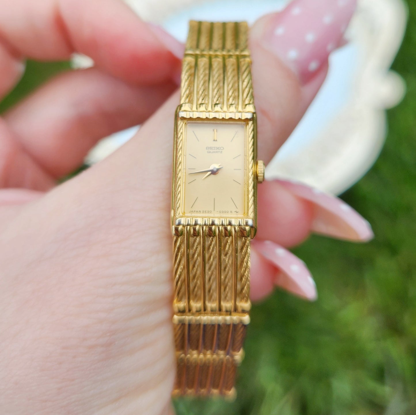 Vintage 90s Gold Tone Seiko Bracelet Watch