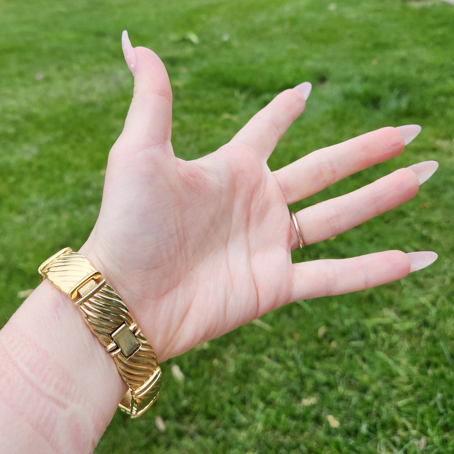 Vintage 90s Gold Tone Pulsar Bracelet Watch
