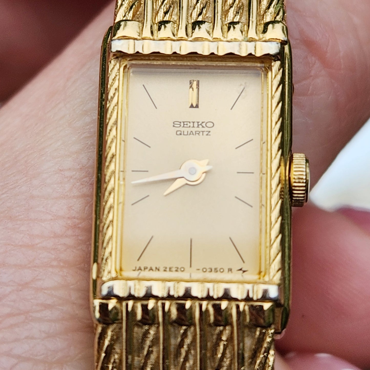 Vintage 90s Gold Tone Seiko Bracelet Watch