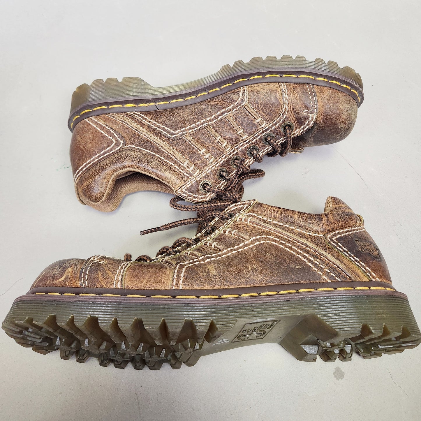 Dr. Martens Keith Oxfords