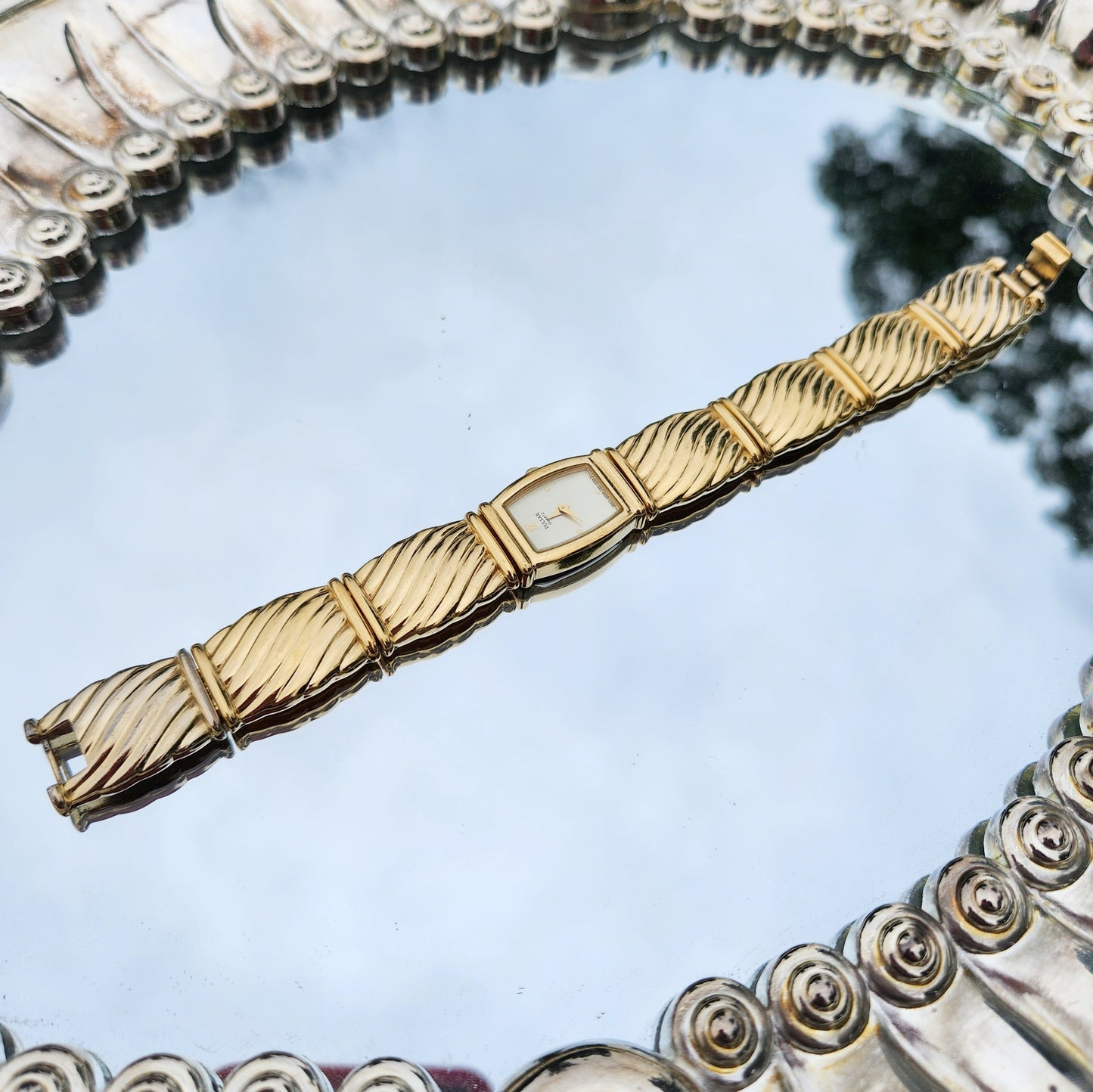 Vintage 90s Gold Tone Pulsar Bracelet Watch