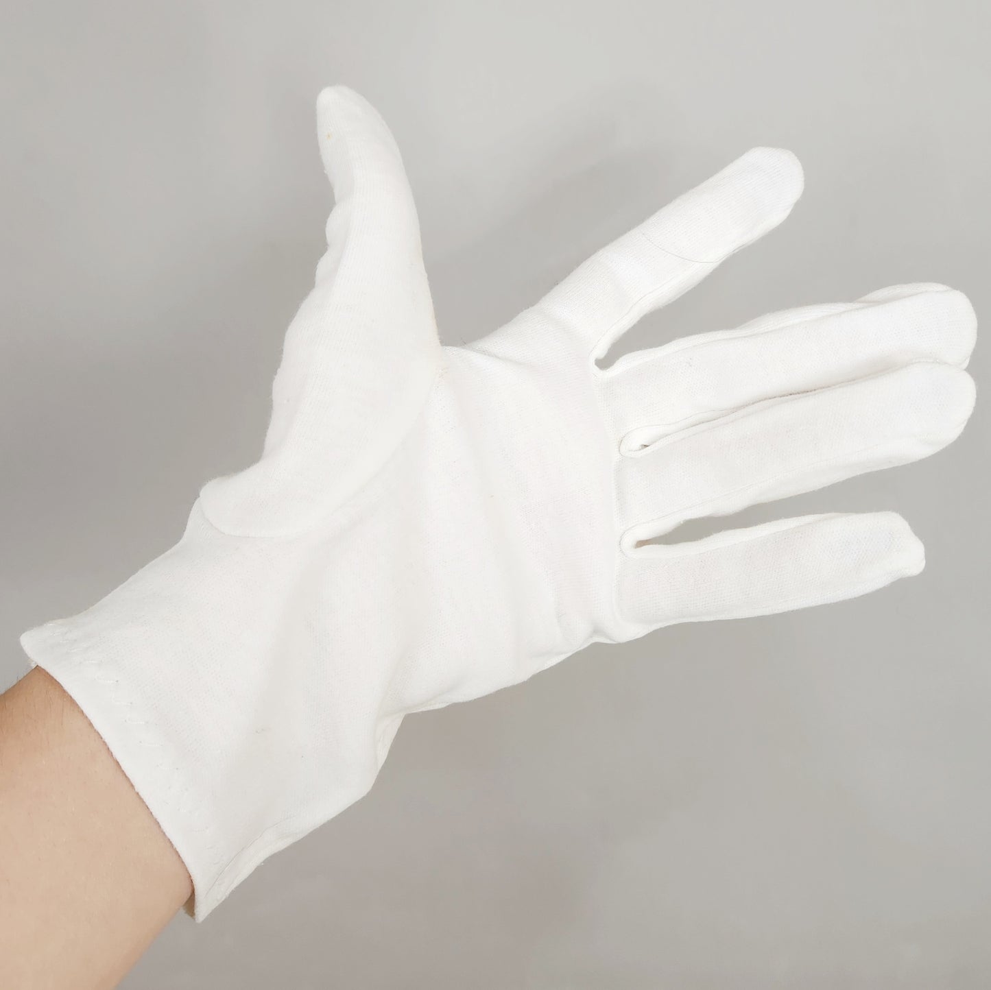 Vintage 60s Simple White Gloves