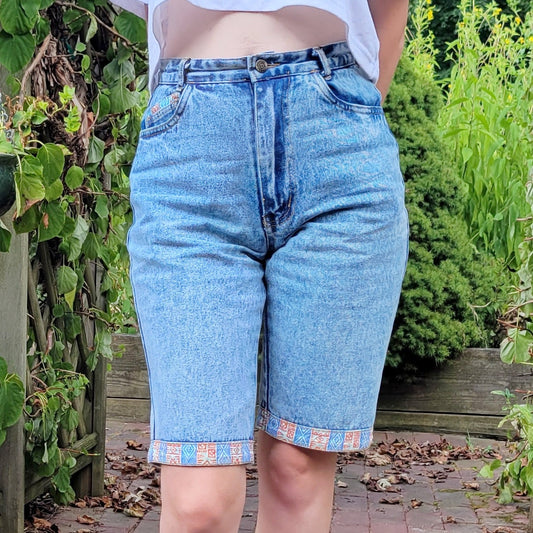 Vintage 90s Funky Bermuda Shorts by Desme