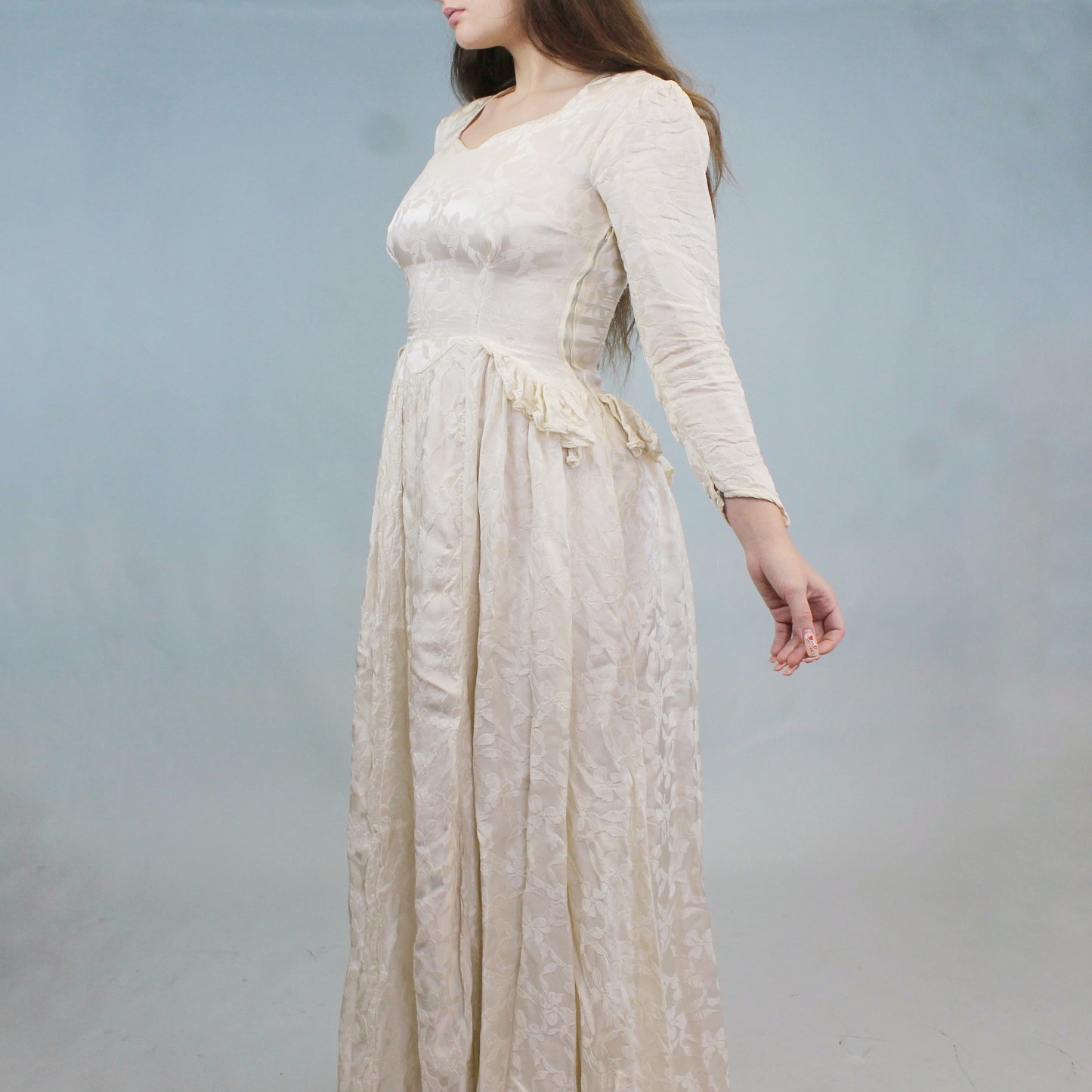 Vintage 40s wedding dress