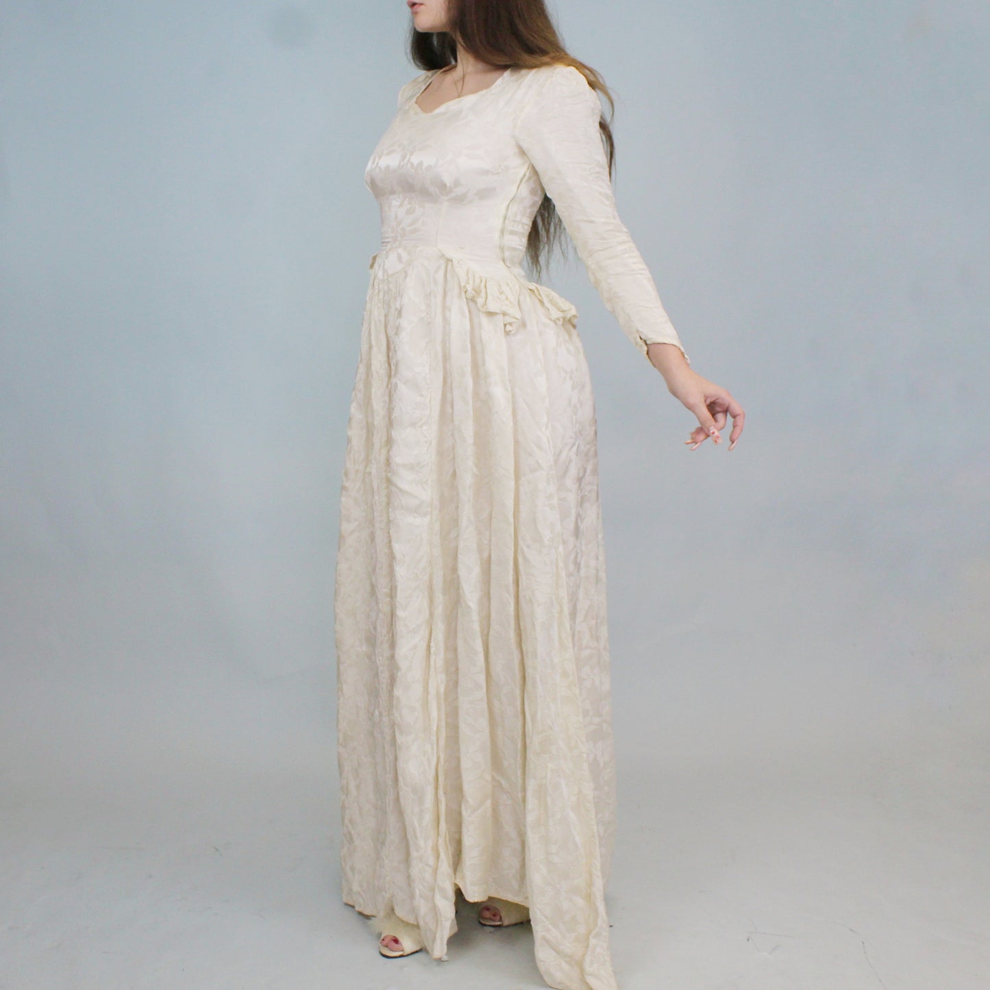 Vintage 40s wedding dress