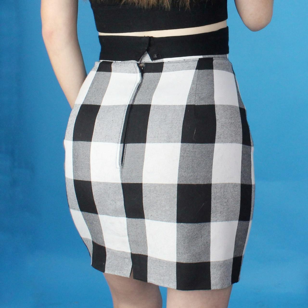 High waisted hotsell plaid skirt 90s